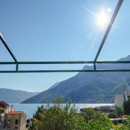 Apartmani Mozaici Risan Exterior foto