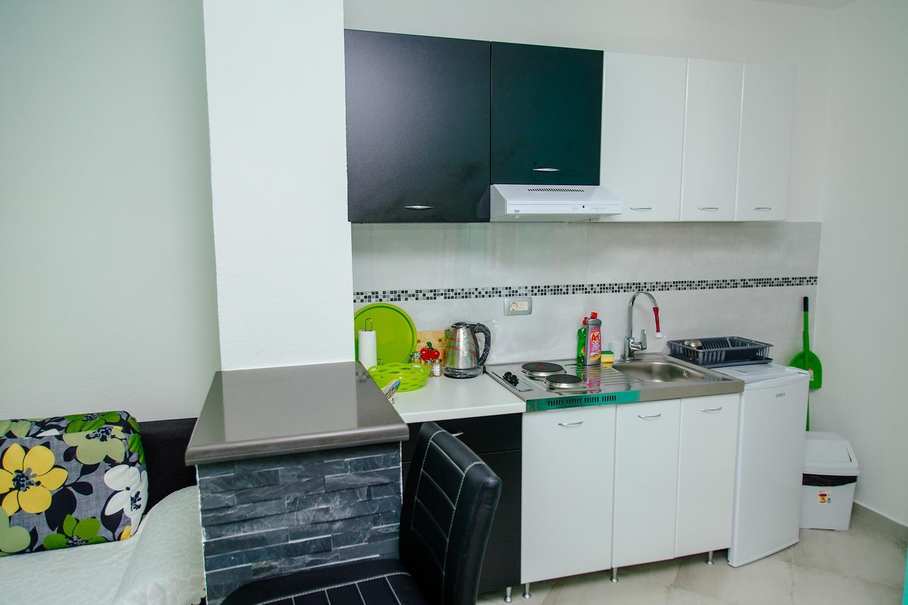 Apartmani Mozaici Risan Exterior foto