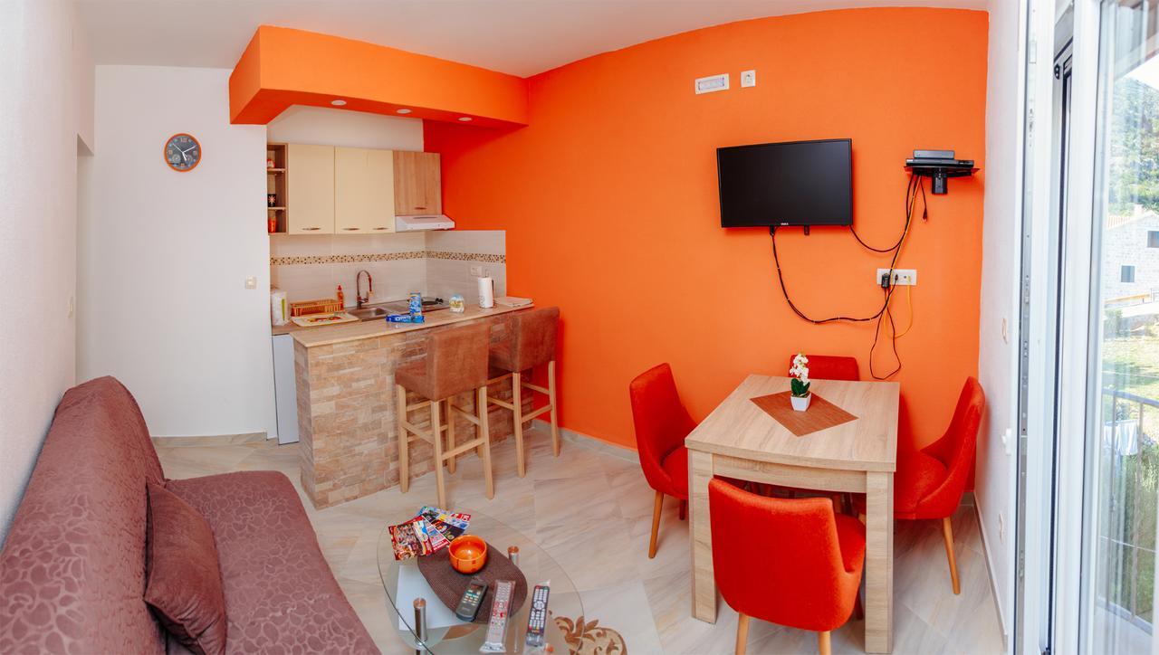 Apartmani Mozaici Risan Exterior foto